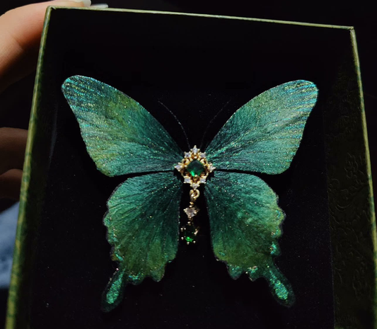 Spilla Bespoke a Farfalla - Spilla di Seta (Ronghua)