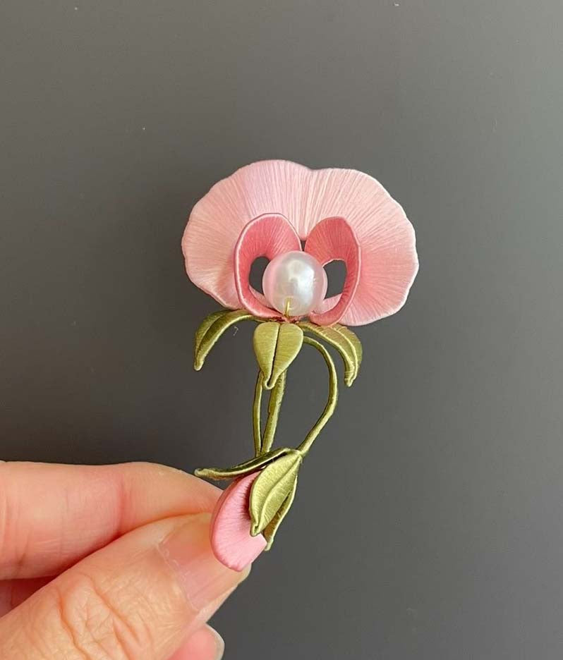 Broche fait main fleur de pois - Broche en soie (Chanhua)