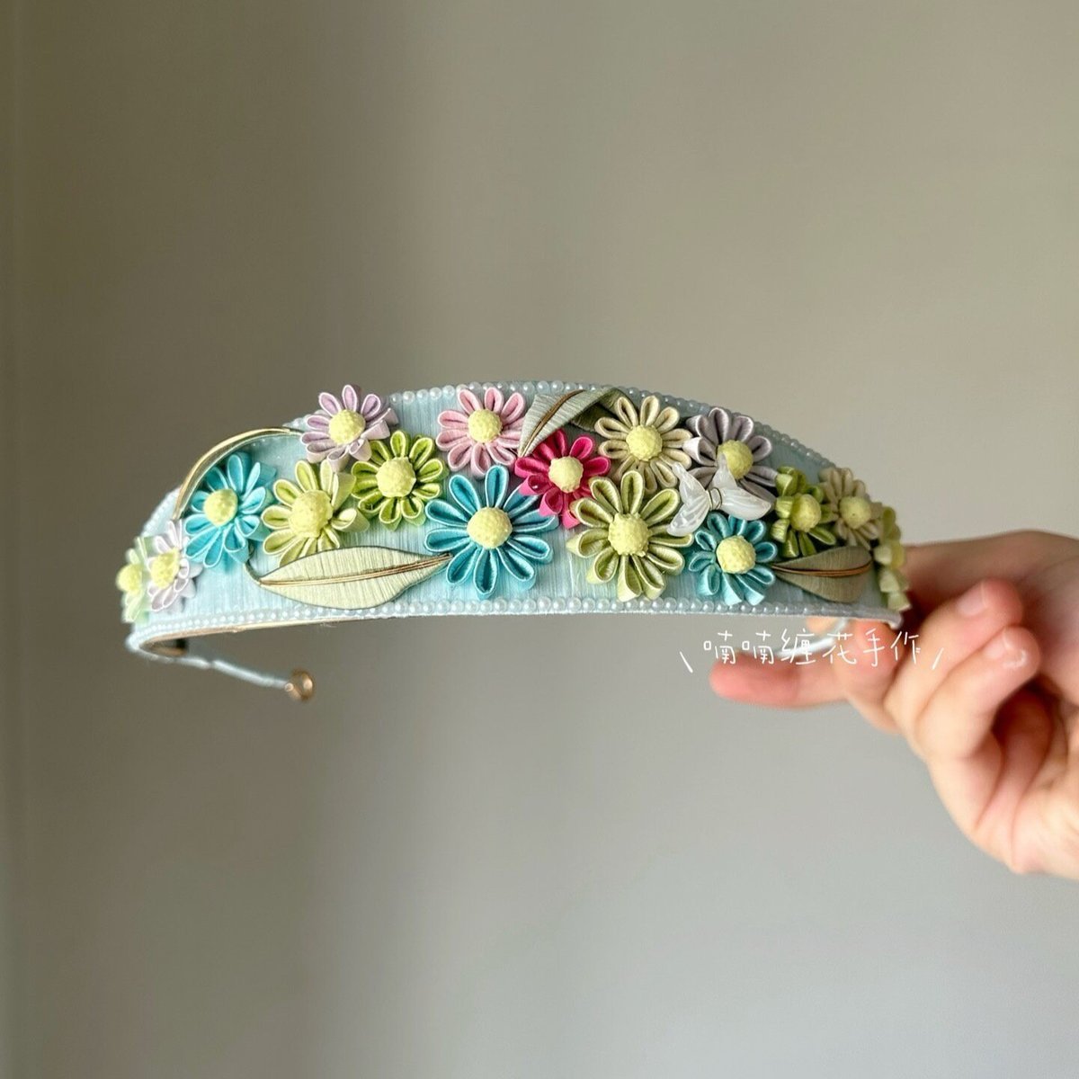 Handmade Daisy Chanhua Headband - Artisanal Floral Crown Accessory