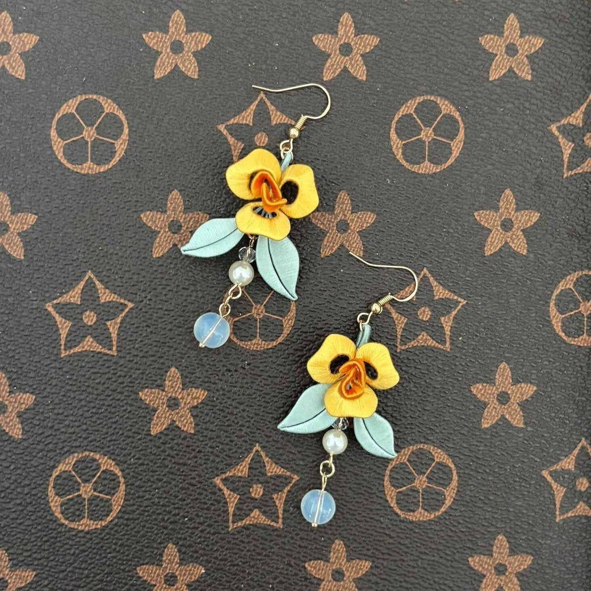 Handmade Chanhua Thread-Wrapped Yellow Rose Earrings - Elegant Floral Jewelry