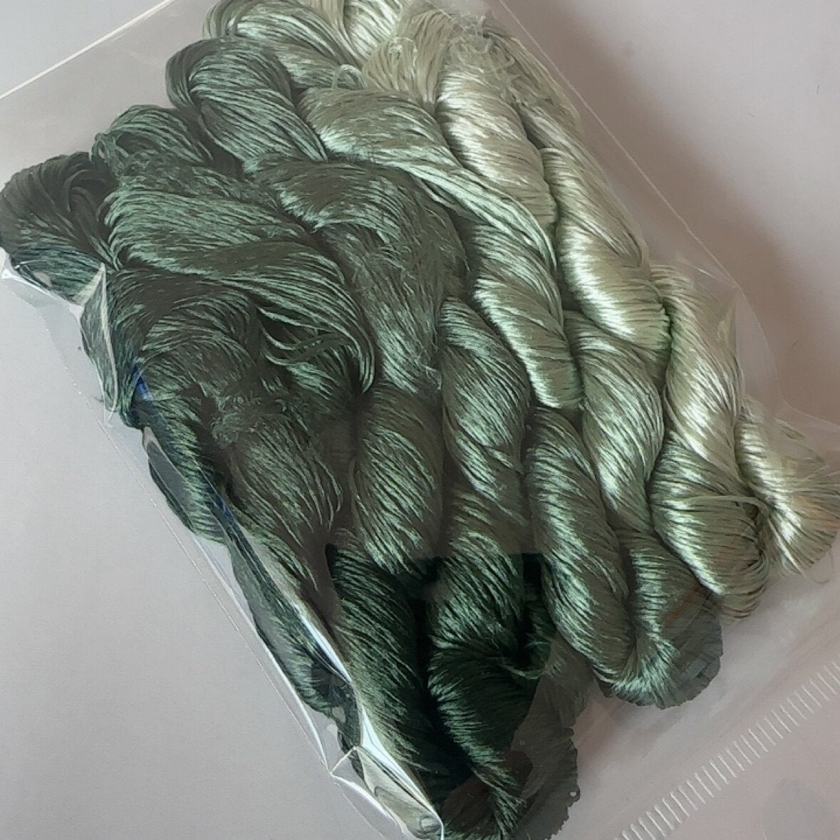 80m Suzhou Embroidery Untwisted Mulberry Silk Thread(#40 80m*5) - Ronghua Threads
