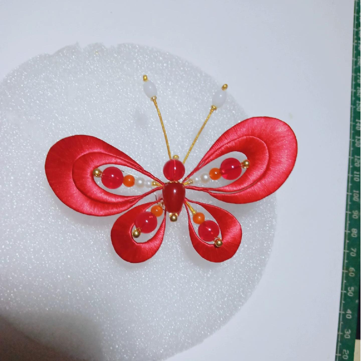 Broche papillon rouge faite à la main - Broche en soie (Chanhua)