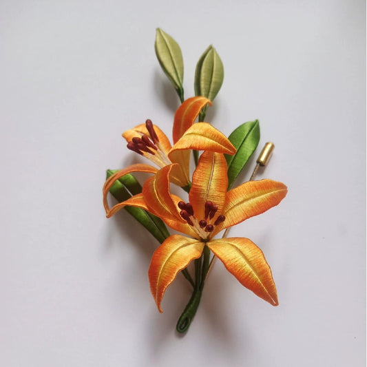Spilla Fatta a Mano Daylily - Spilla di Seta(Chanhua)