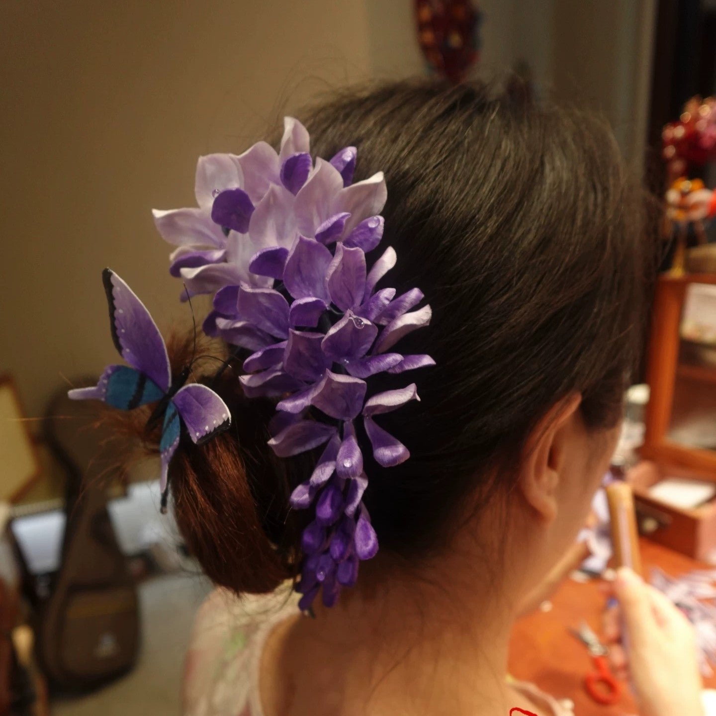 Handmade Ronghua Wisteria & Butterfly Hairpin | Purple Mulberry Silk Velvet Flower Cascade