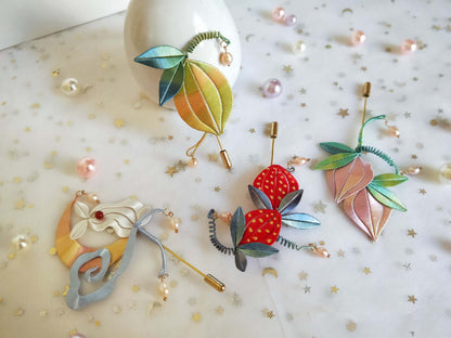 Broche sur mesure Lass - Broche en soie (Chanhua)