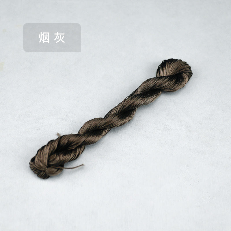 Fil de soie de mûrier non retordu épais 10 g pour broderie de Suzhou (noir corbeau) - Fils Ronghua