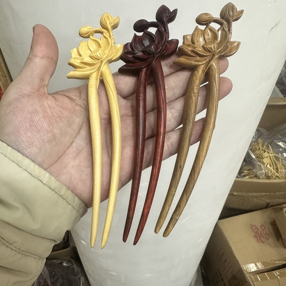 Natural U shape hair stick set in rosewood, green sandalwood, and boxwood with lotus flower design, 17cm smooth uncoated wooden hair pins