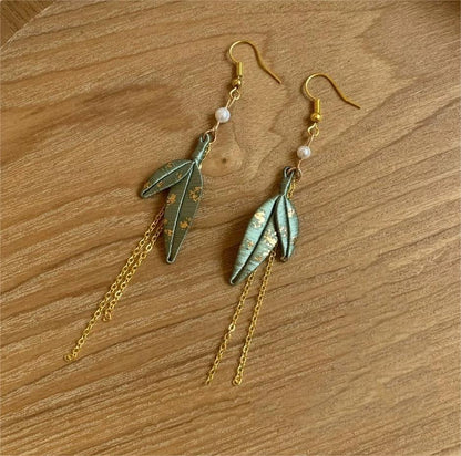 Boucles d'oreilles faites à la main Feuilles de bambou - Boucles d'oreilles en soie (Chanhua)