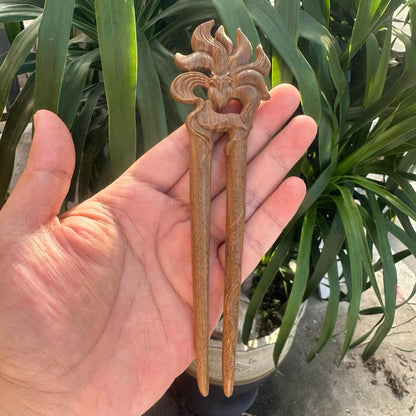 Ensemble de bâtonnets à cheveux en bois naturel - Épingle à cheveux renard à neuf queues en forme de U de 17 cm (九尾狐凤九)