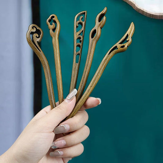 Green Sandalwood Hair Stick – Handmade 15cm Wooden Hair Pin for Updos