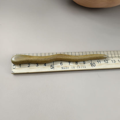 Bâtonnet à cheveux en bois de santal vert – Épingle à cheveux en bois de 13 cm pour femme | Fini parfumé naturel