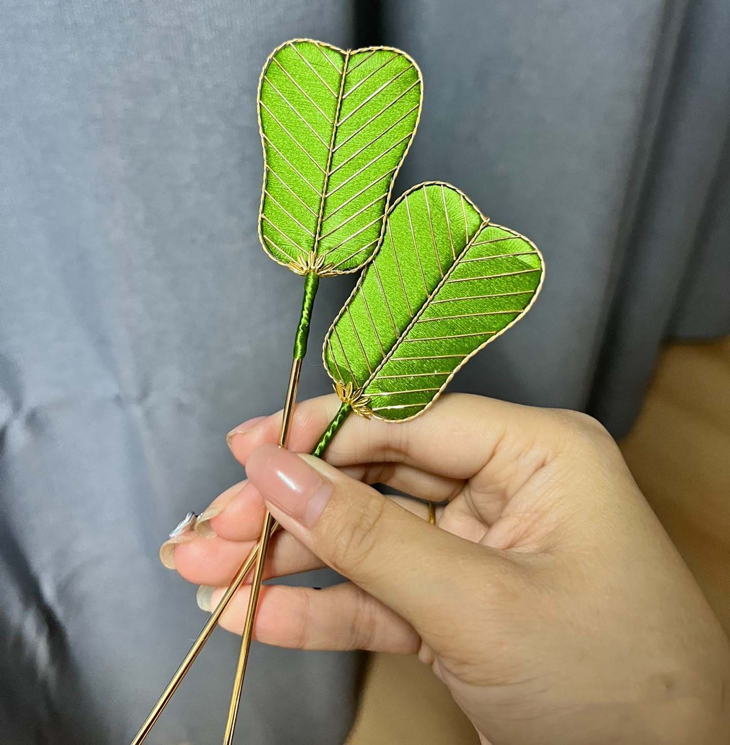 Fermaglio per capelli su misura a ventaglio - Fermaglio per capelli in seta verde (Chanhua)