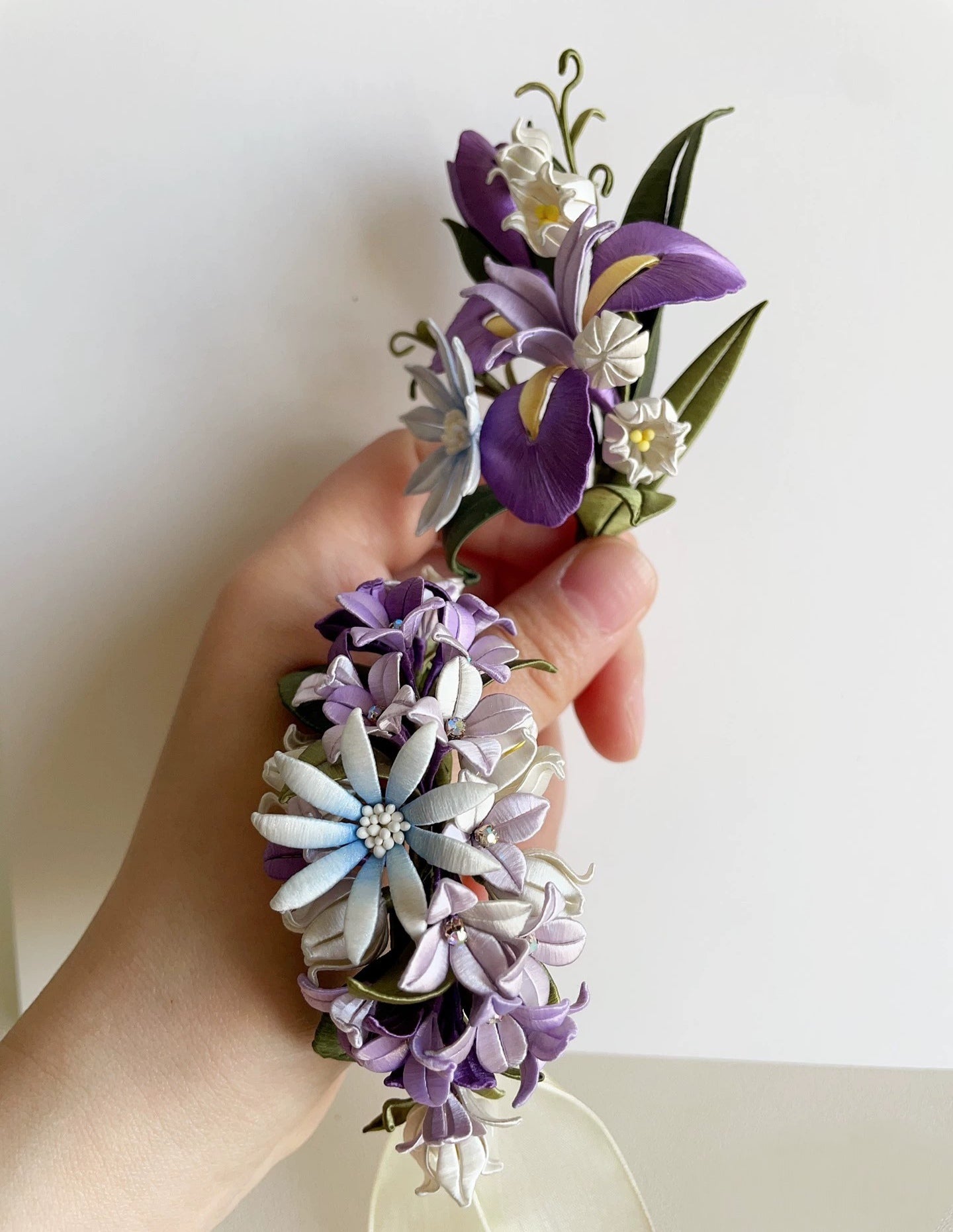 Fleur de poignet sur mesure en soie (Chanhua)