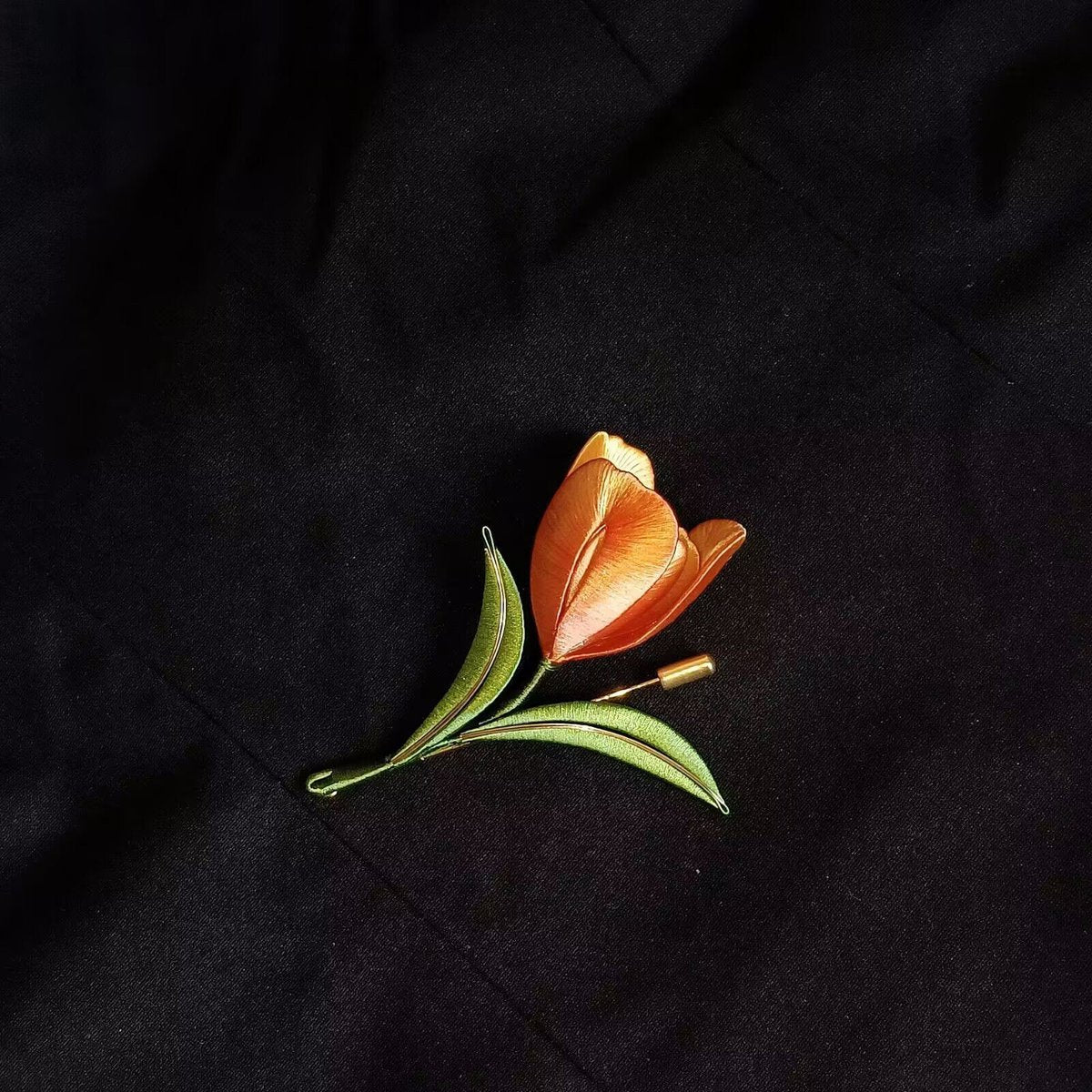 Handmade Thread-Wrapped Tulip Brooch - Elegant Chanhua Floral Jewelry