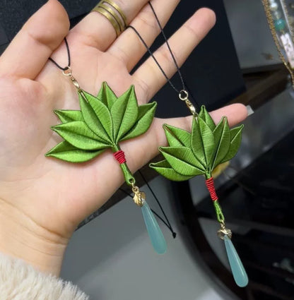 Handmade Chanhua pomelo leaf brooch and pendant with green leaves and bead - like drops-5