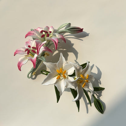 Handmade Chanhua Small Lily Brooch - Intricate Thread Wrapped Accessory