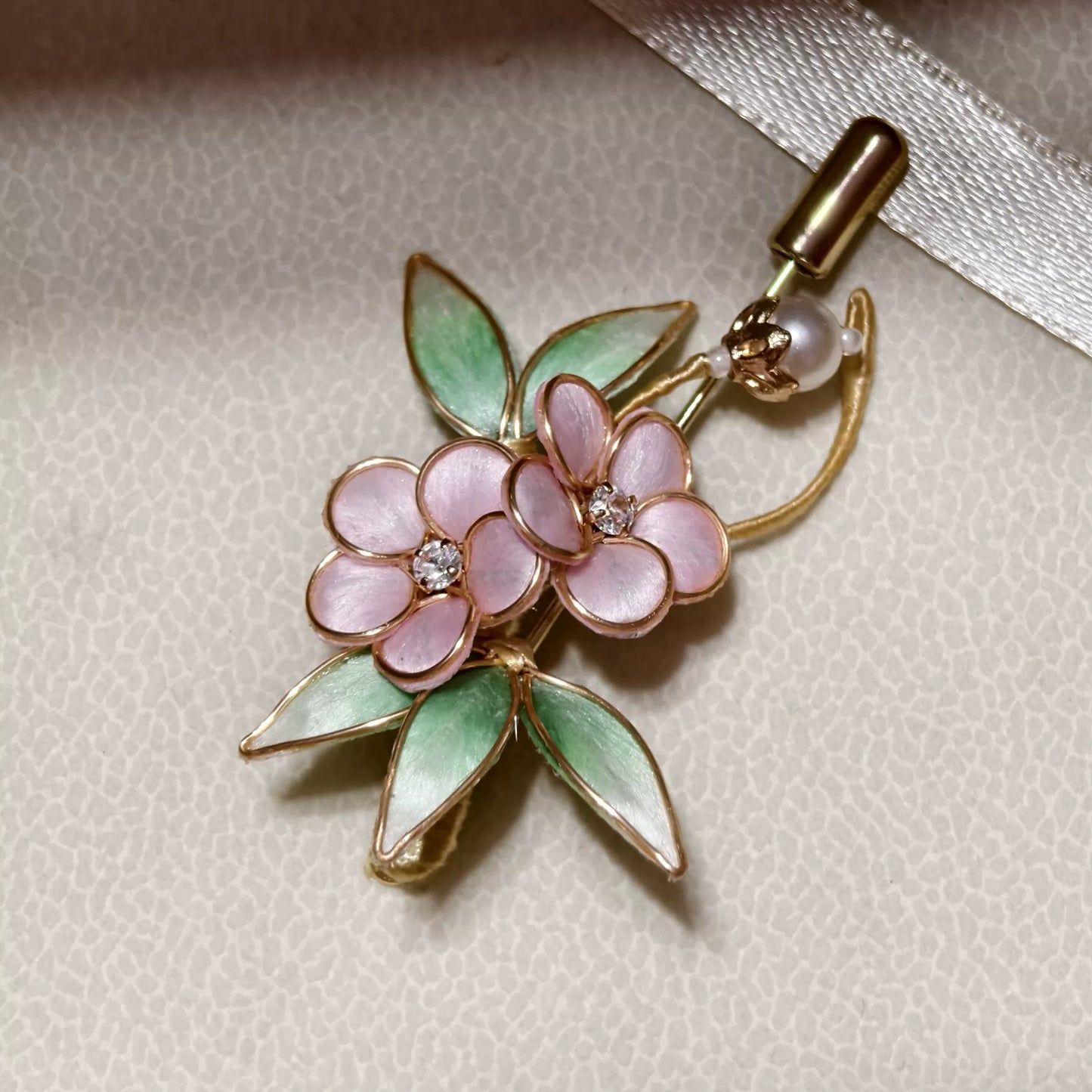 Handmade Ronghua Pink Blossom Brooch - Luxury Silk Floral Pin & Versatile Accessory