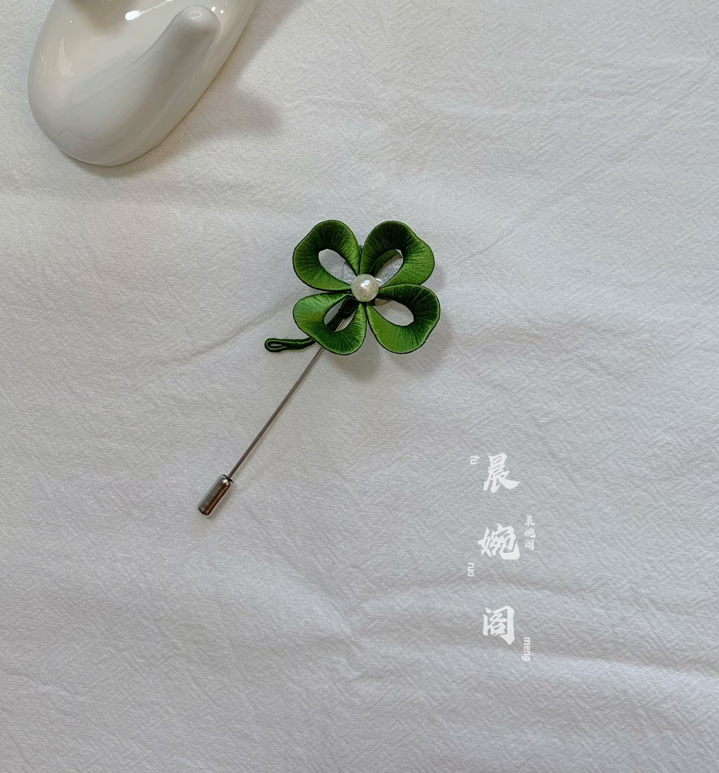 PF041 - Chanhua Brooch - Wholesale