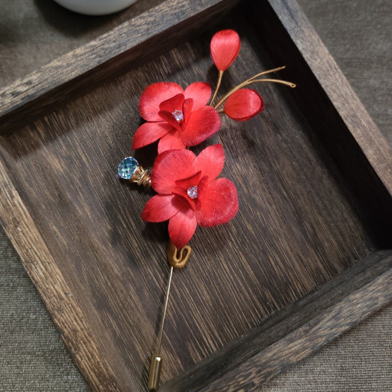 Handmade Ronghua Phalaenopsis Brooch - Crystal Drop - Wedding & Daily