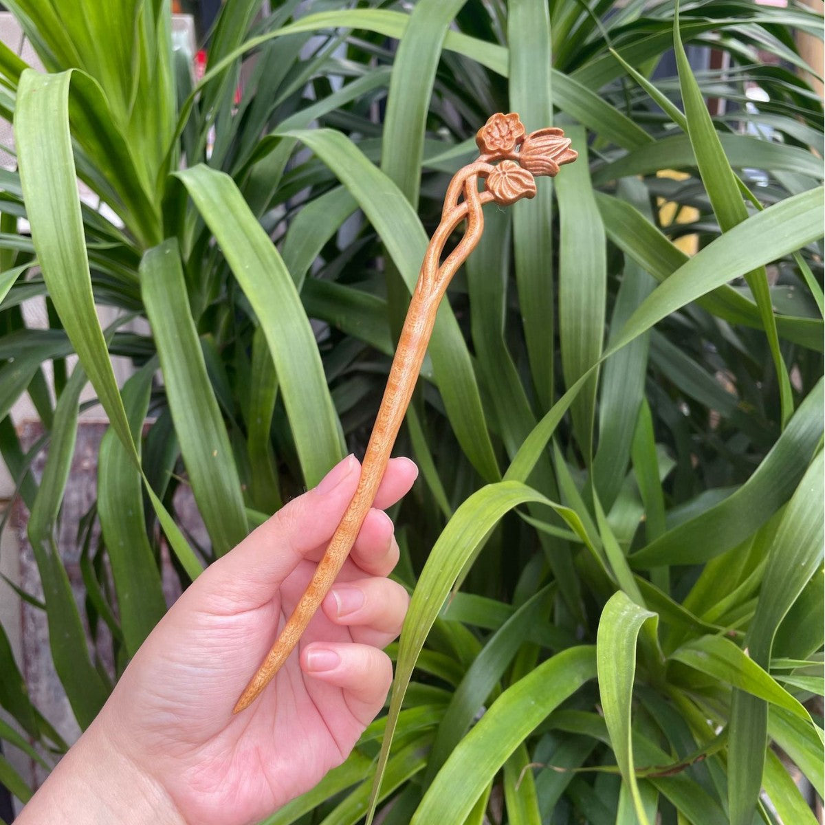 PF146 - Golden Phoebe Hair Sticks - Wholesale
