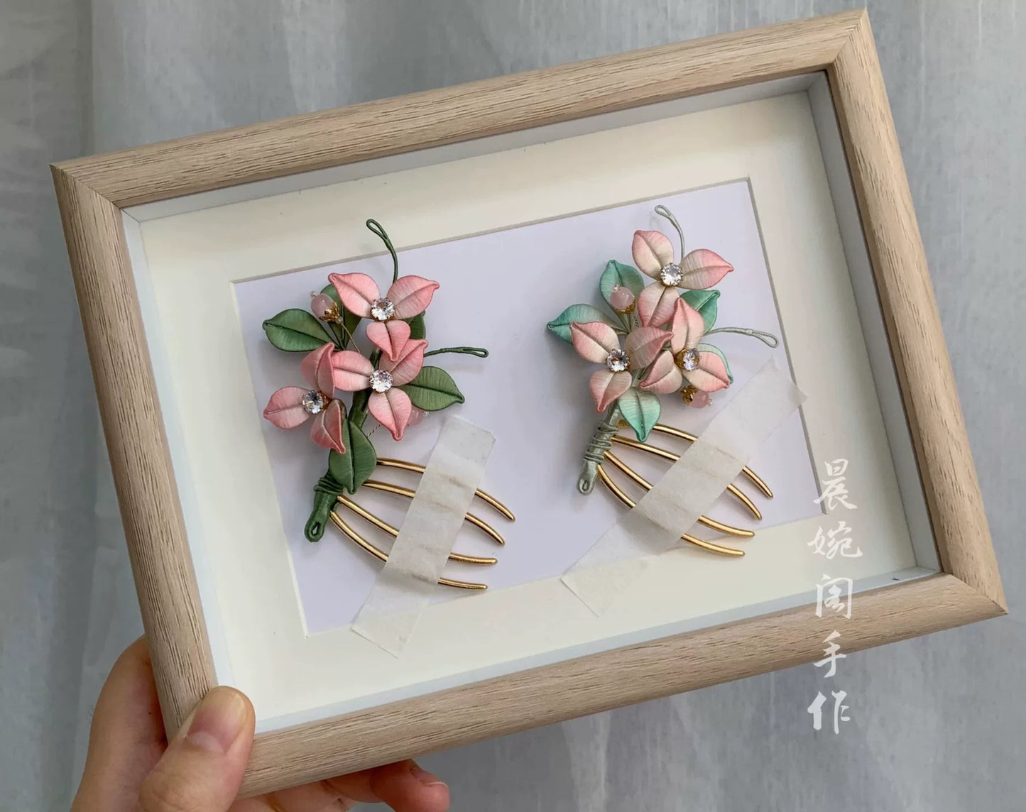 PF036 - Bougainvillea Chanhua Hair Comb - Wholesale