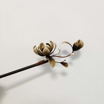 Handmade Ronghua Magnolia Hairpin - White & Green with Pearl - Wedding & Daily