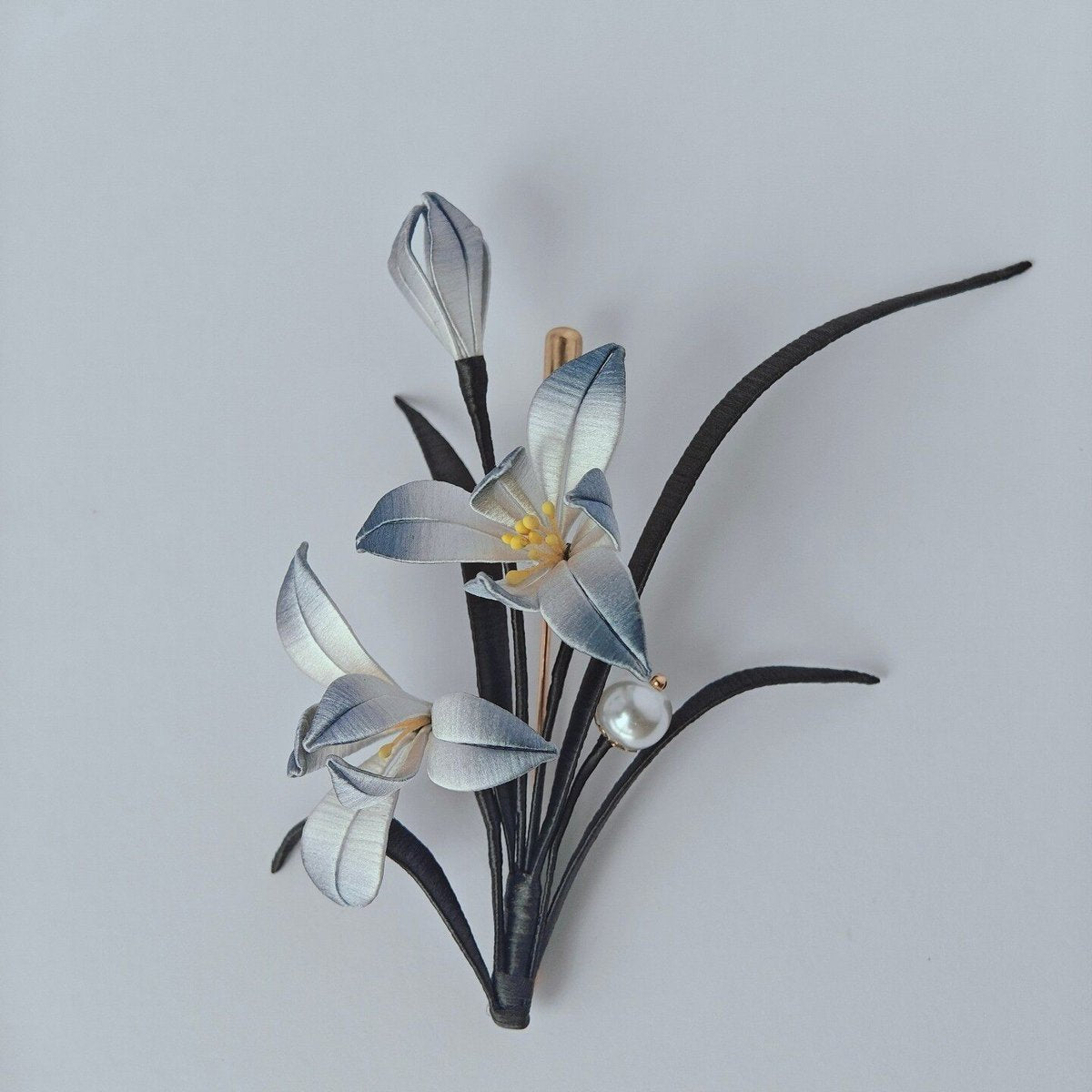Handmade Thread-Wrapped Ink-Wash Orchid Brooch - Artisanal Chanhua Floral Pin