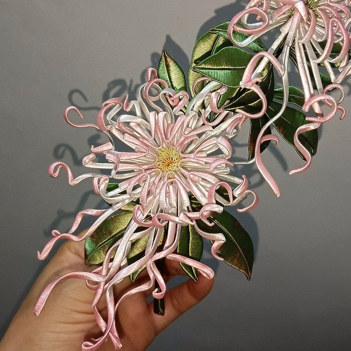 Handmade Chanhua Thread-Wrapped Chrysanthemum Ornament - Luxury Floral Decor for Vases & Displays