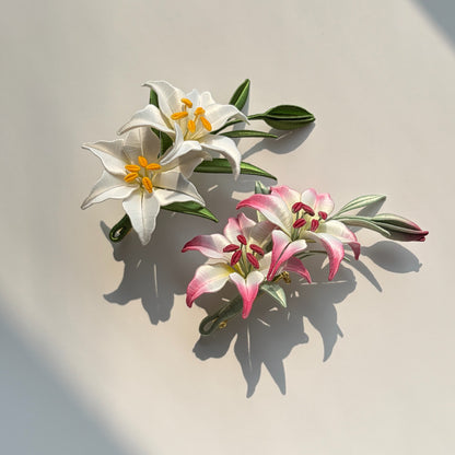 Handmade Chanhua small lily brooches with white and pink flowers and green leaves