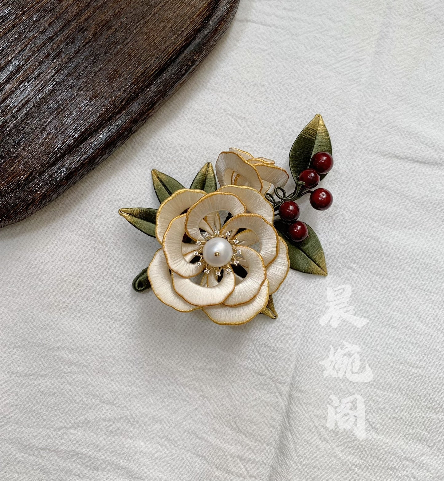 PF054 - Chanhua Brooch - Wholesale