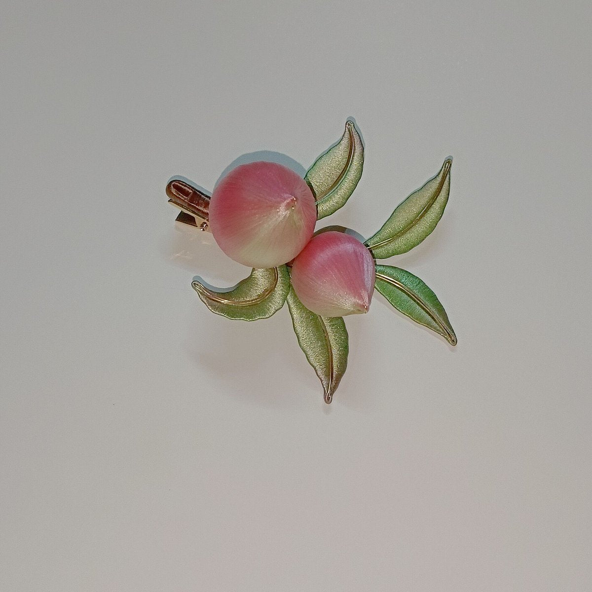Barrette pêche enroulée de fil fait main - Accessoire artisanal de fruit Chanhua