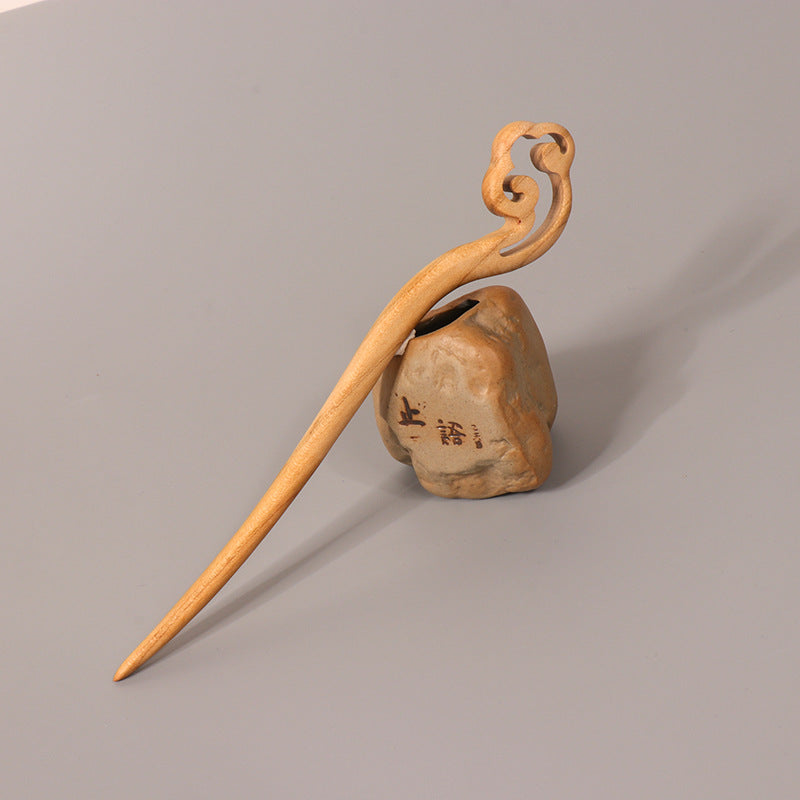 PF099 - 18cm Peach Wood Hair Sticks - Wholesale