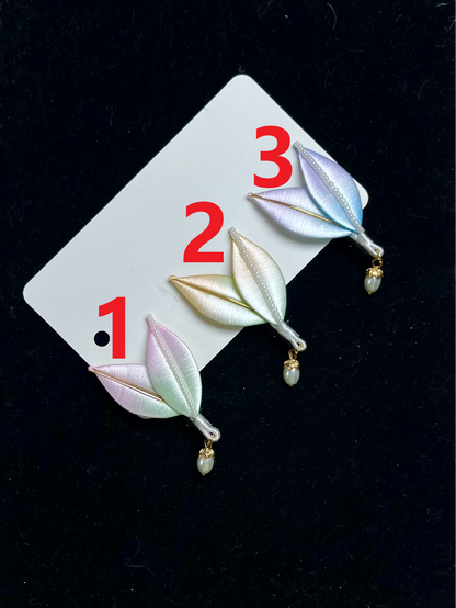 Handmade Chanhua Leaf Hair Clips