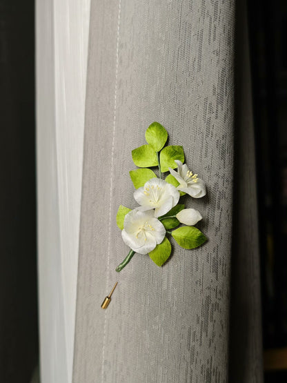 Broche de fleurs de poirier Ronghua faites à la main - Broche botanique réaliste