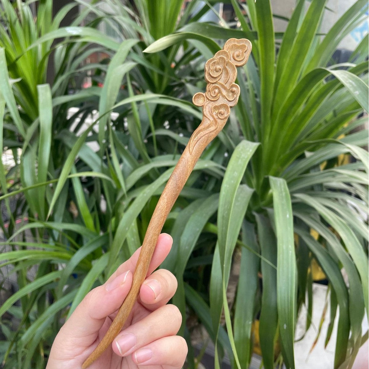 PF145 - 20cm Green Sandalwood Hair Sticks - Wholesale