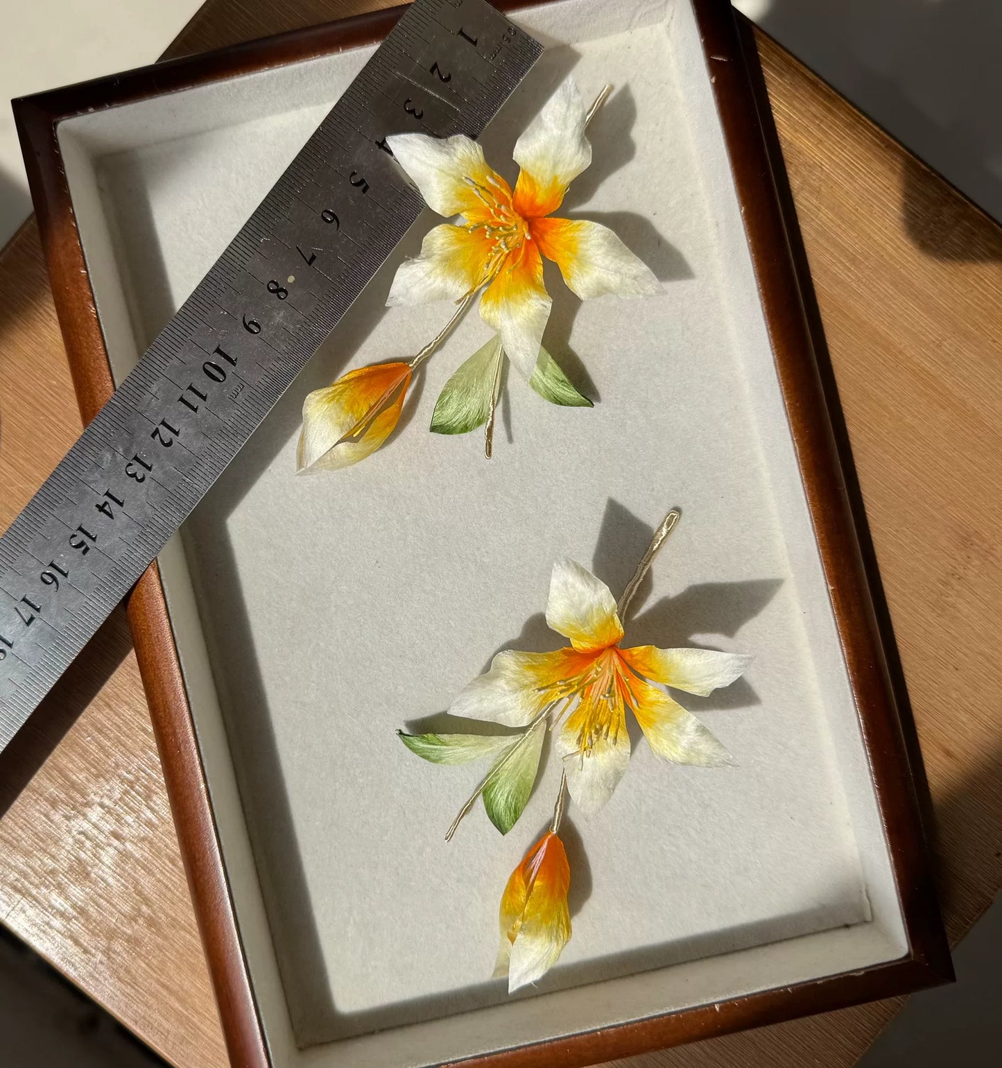 PF252 - Lily Ronghua Hairpin/Brooch - Wholesale
