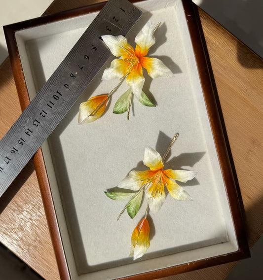 PF252 - Lily Ronghua Hairpin/Brooch - Wholesale
