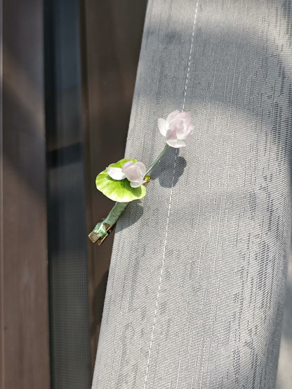 Handmade Ronghua Flower and Lotus Leaf Hairpin - Lifelike Botanical Hair Accessory