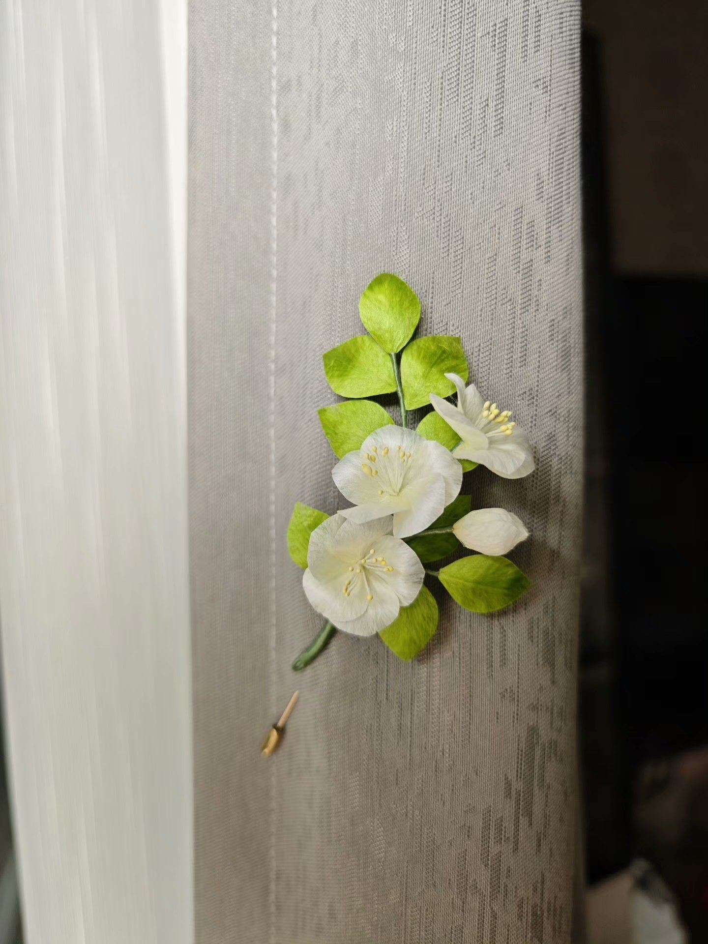 Broche de fleurs de poirier Ronghua faites à la main - Broche botanique réaliste
