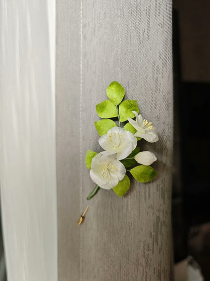 Broche de fleurs de poirier Ronghua faites à la main - Broche botanique réaliste