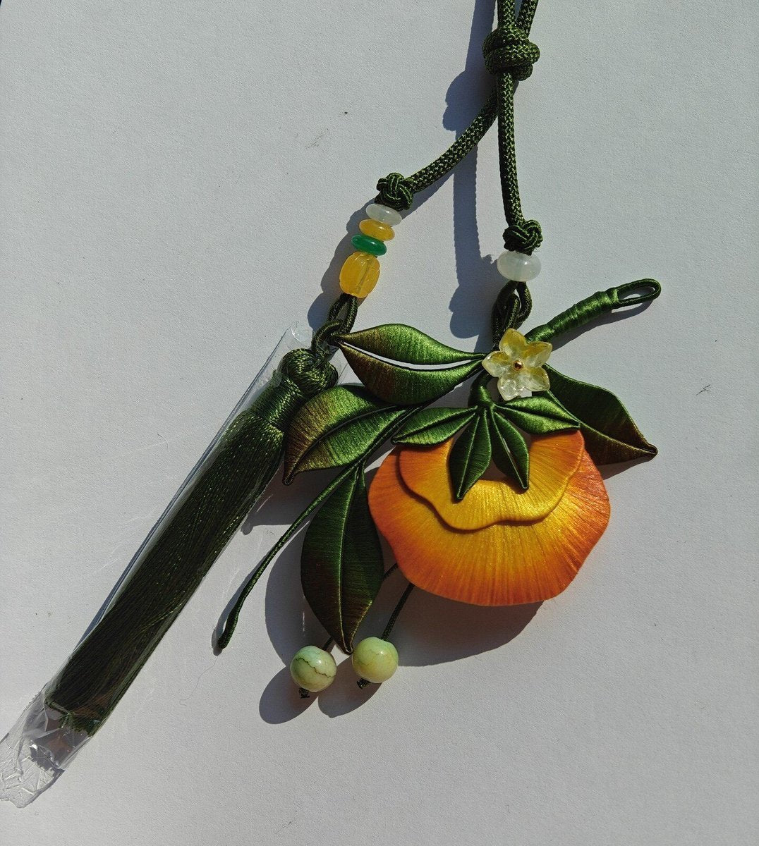 Handmade Thread-Wrapped Persimmon Brooch - Artisanal Chanhua Autumn Fruit Pin
