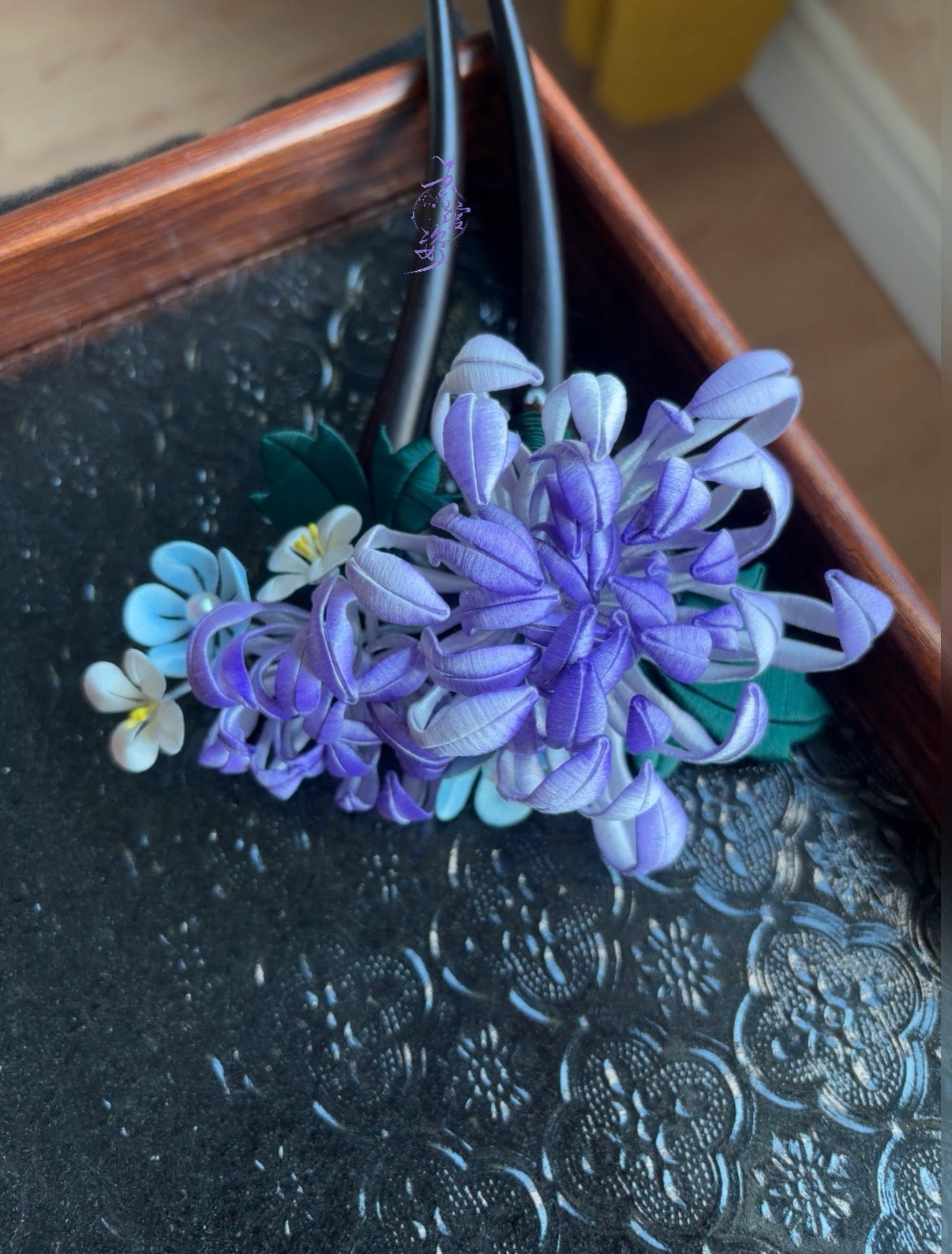 A handmade chanhua 3D purple chrysanthemum hairpin with blue and white flowers-2