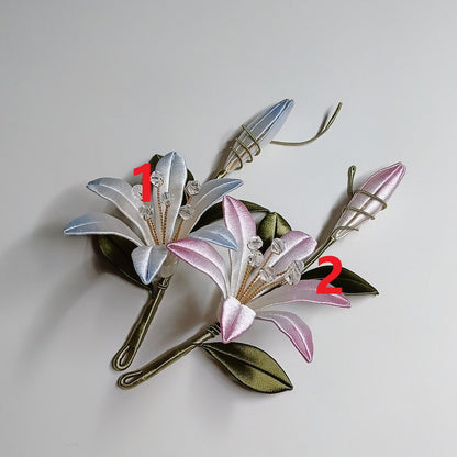 Handmade Thread-Wrapped Lily and Daylily Brooch - Chanhua Floral Jewelry