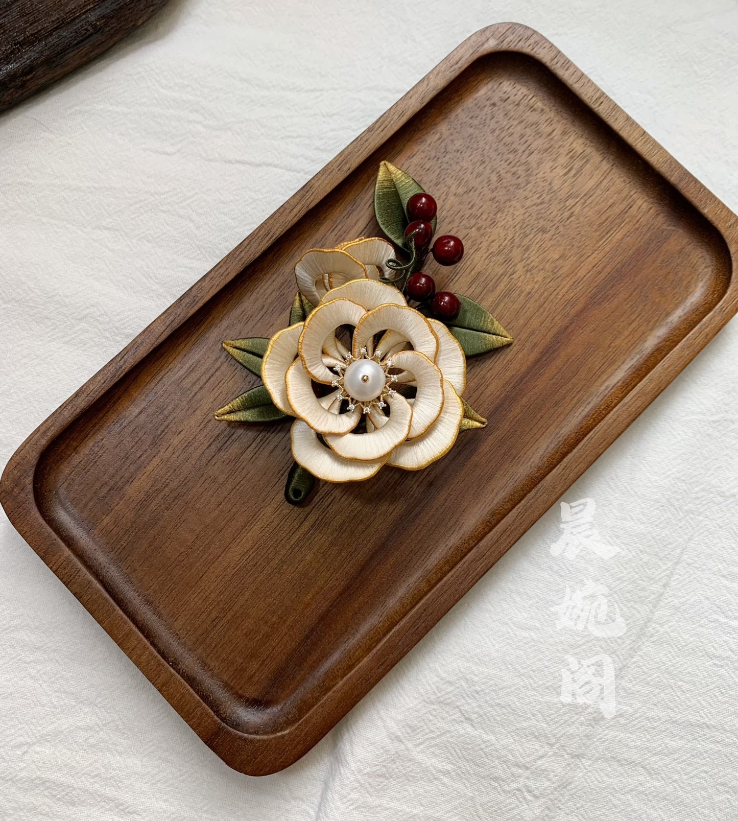 PF054 - Chanhua Brooch - Wholesale