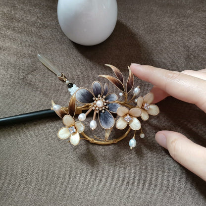 Épingle à cheveux faite main en velours de soie Ronghua - Épingle à cheveux camélia bleue et blanche