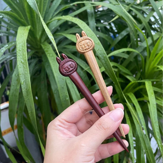 PF159 - Bastoncini per capelli in legno Labubu da 13 cm - Ingrosso