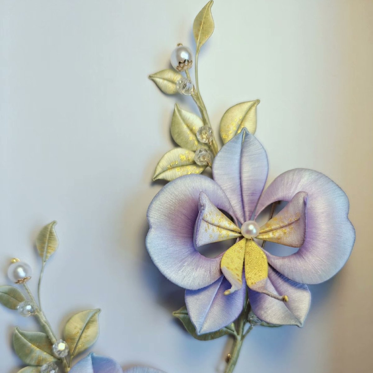Handmade Thread-Wrapped Moth Orchid Brooch - Artisanal Chanhua Phalaenopsis Floral Pin
