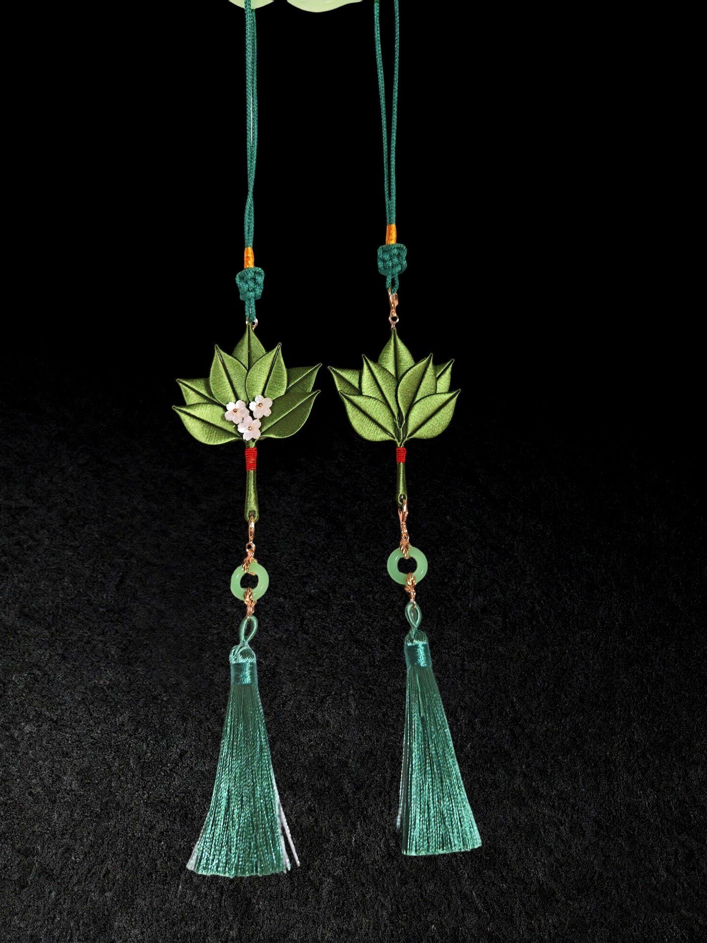 Handmade Chanhua Pomelo Leaf Pendant - Jade Ring & Tassel - Bag, Car & Home Charm