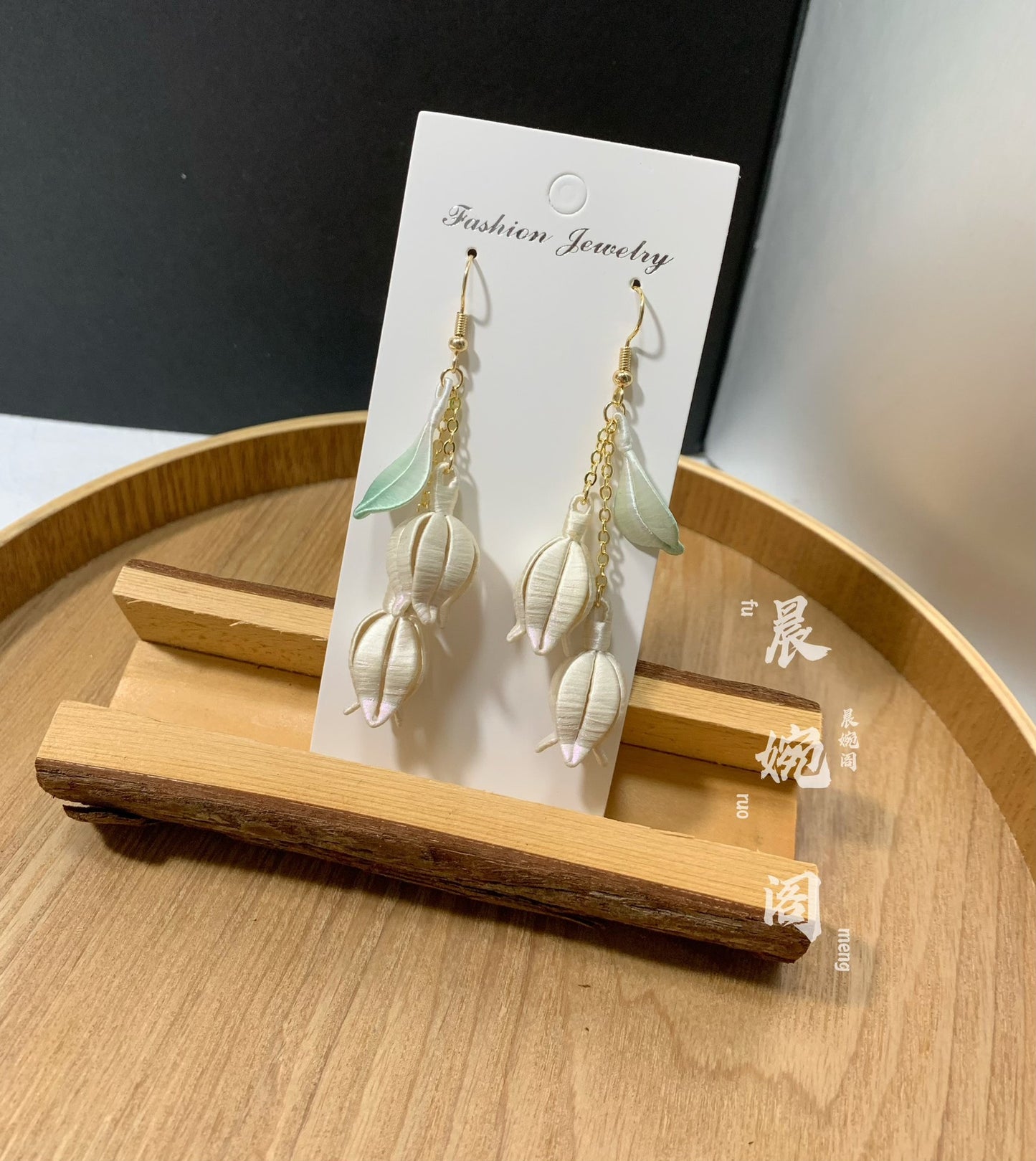 PF045 - Lily of the valley Chanhua Earrings - Wholesale