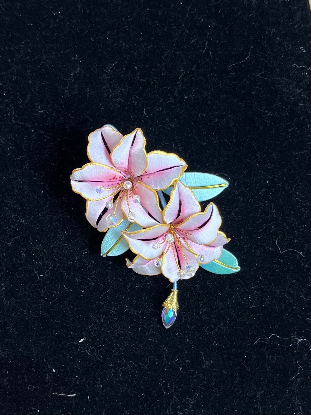 Handmade Chanhua lily - shaped hairpin with pink petals and blue leaves-2